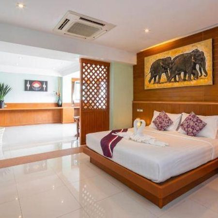 Azure Phuket Hotel Patong Εξωτερικό φωτογραφία