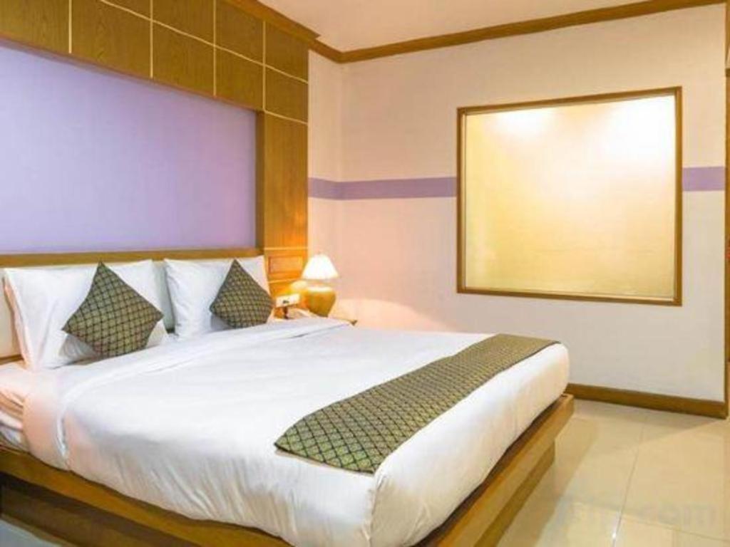 Azure Phuket Hotel Patong Εξωτερικό φωτογραφία