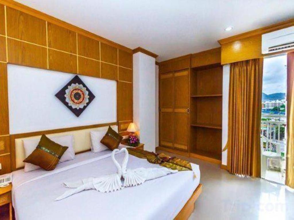 Azure Phuket Hotel Patong Εξωτερικό φωτογραφία