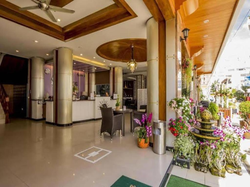 Azure Phuket Hotel Patong Εξωτερικό φωτογραφία