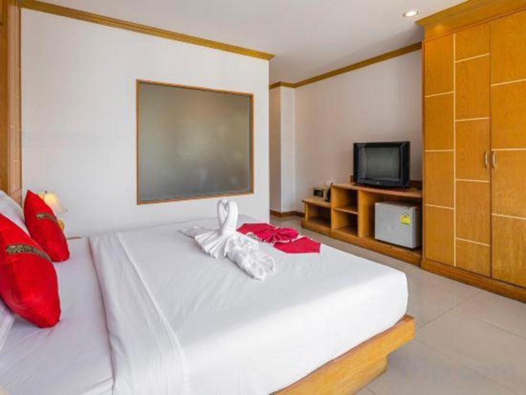 Azure Phuket Hotel Patong Εξωτερικό φωτογραφία