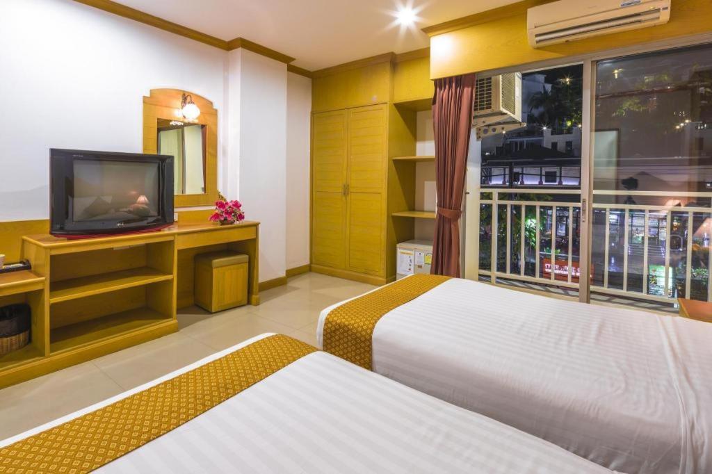 Azure Phuket Hotel Patong Εξωτερικό φωτογραφία
